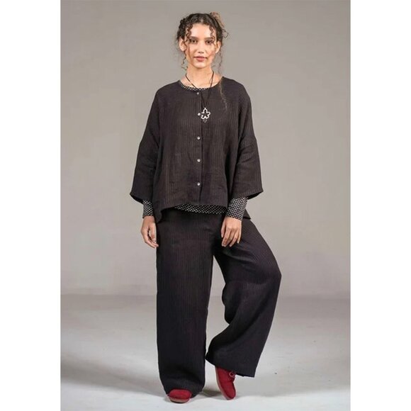 Gudrun Sjoden Woven “Bodil” pants in linen black - Picture 1 of 4
